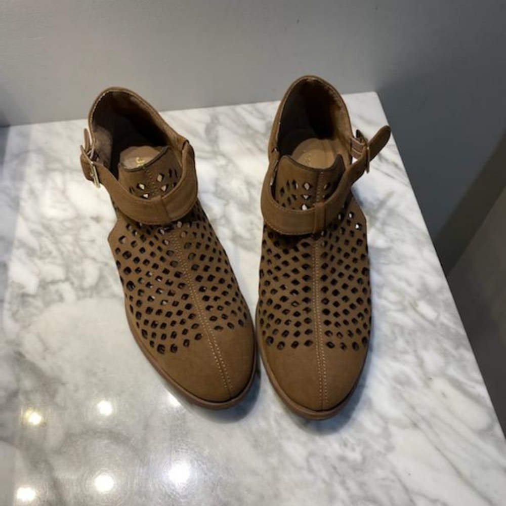 Jasmine brand shoes